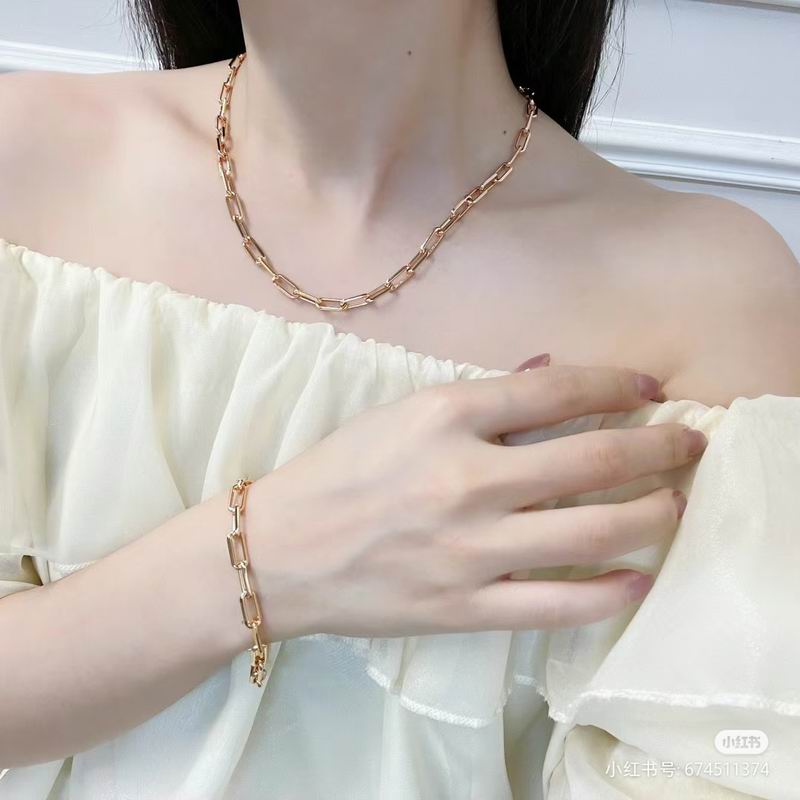 Cartier necklace 05lyx128